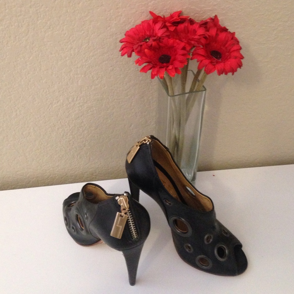 L.A.M.B. Black Peep Toe Heels - Picture 2 of 9